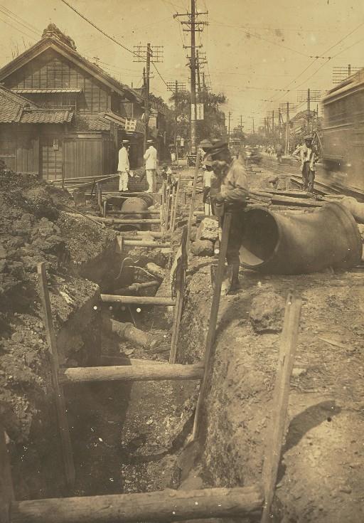 【工事写真】新宿角筈通り配水管工事