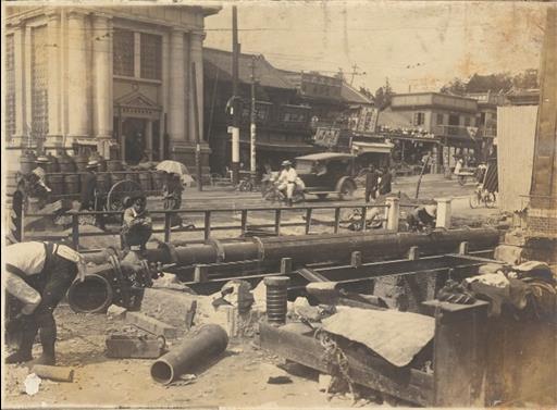 【旧隣接水道】渋谷町水道 宮益橋工事風景