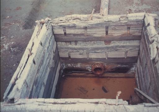 【その他】桝に接続されたΦ75鋳鉄管