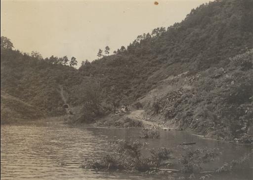 【小河内貯水池】貯水始まる上流風景
