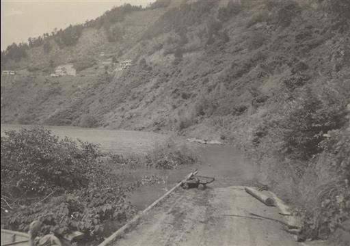 【小河内貯水池】貯水始まる旧道付近