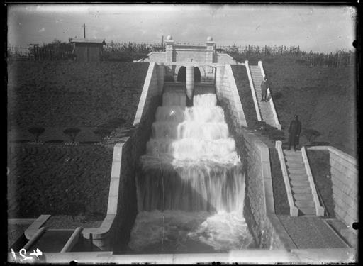 【村山貯水池】第1号急下水路