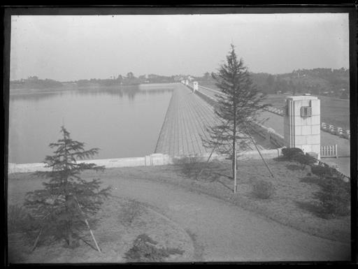 【村山貯水池】下貯水池堰堤