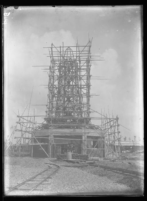 【境浄水場】浄水溜井塔工事か