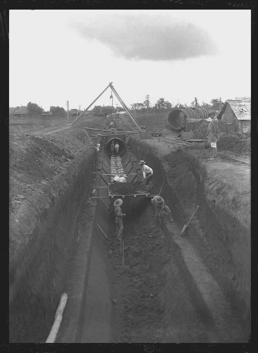 【工事写真】水道管敷設工事