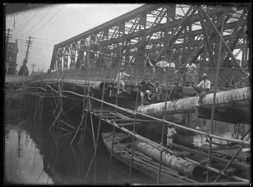 【工事写真】水道管添架工事