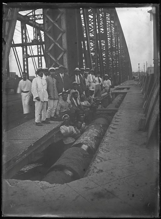 【工事写真】水道管添架工事
